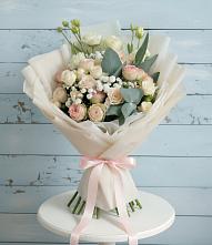 Букет цветов из:  Розы и Лизиантусы #REPLACE_PRED# Шараповой Охоте