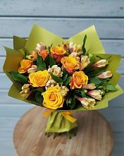 Букет цветов из:  Альстромерии и Розы в Шараповой Охоте