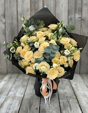 Букет цветов из:  Розы и Лизиантусы в Шараповой Охоте