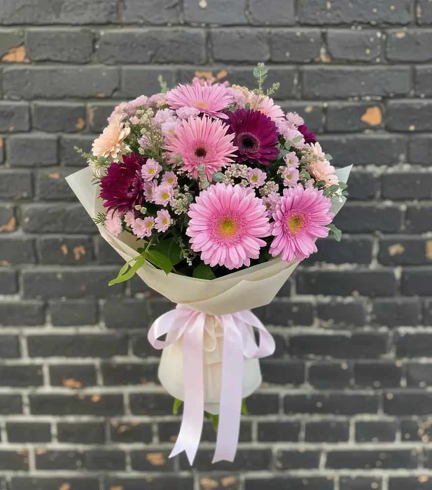 Букет цветов из: Герберы и Хризантемы в Шараповой Охоте