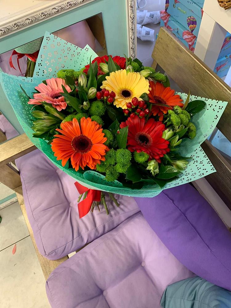 Букет цветов из: Герберы, Хризантемы и Альстромерии в Шараповой Охоте