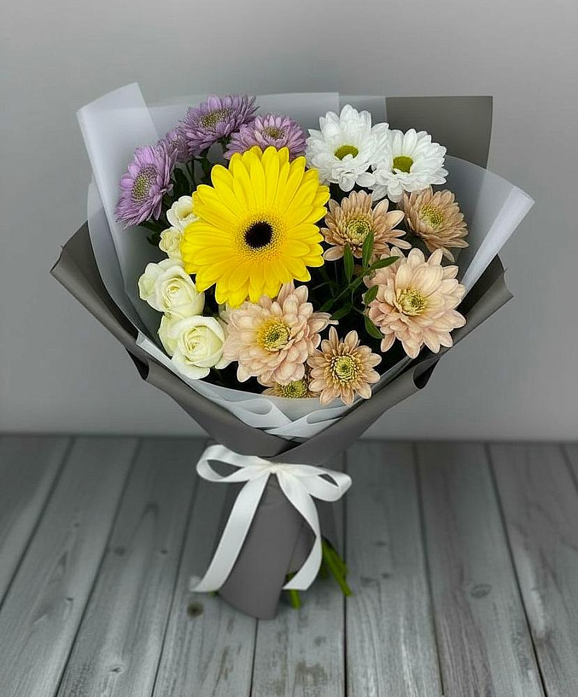 Букет цветов из: Розы, Герберы и Хризантемы в Шараповой Охоте