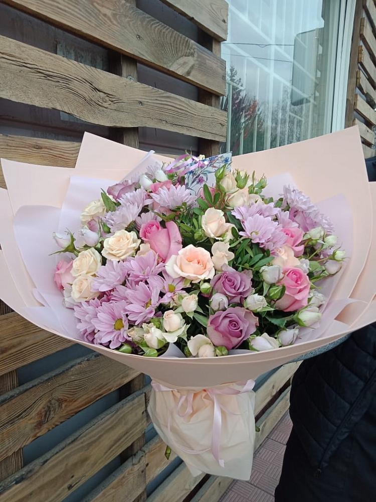 Букет цветов из: Розы и Хризантемы в Шараповой Охоте