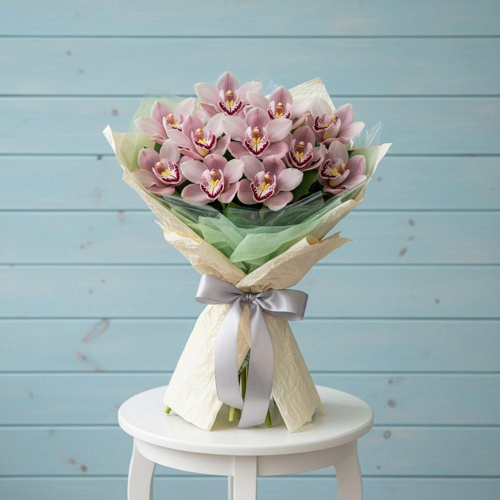 Букет цветов из: Орхидеи и Розы в Шараповой Охоте