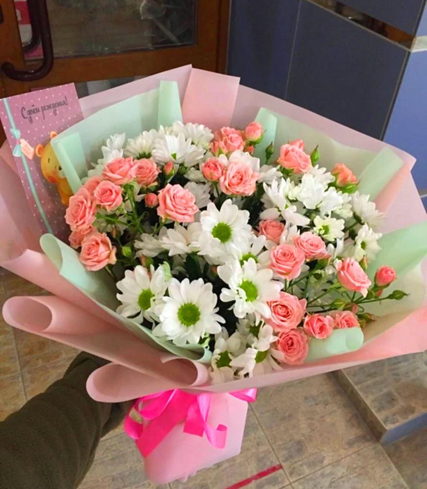 Букет цветов из: Розы и Хризантемы в Шараповой Охоте