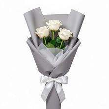 Букет 3 белые розы в Шараповой Охоте