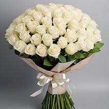 Букет 101 беля роза Белоснежка в Шараповой Охоте