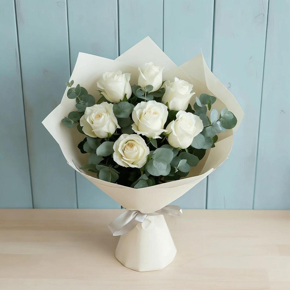 Букет Белые розы в Эвкалипте в Шараповой Охоте