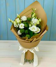 Букет цветов из:  Хризантемы и Лизиантусы в Шараповой Охоте