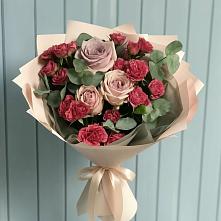 Букет цветов из:  Гвоздики и Розы в Шараповой Охоте