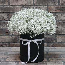 Цветочная композиция из Гипсофила в шляпной коробке в Шараповой Охоте