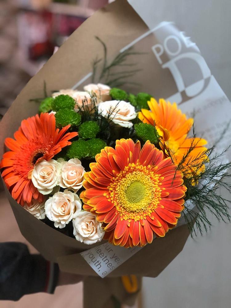Букет цветов из: Герберы, Хризантемы и Розы в Шараповой Охоте