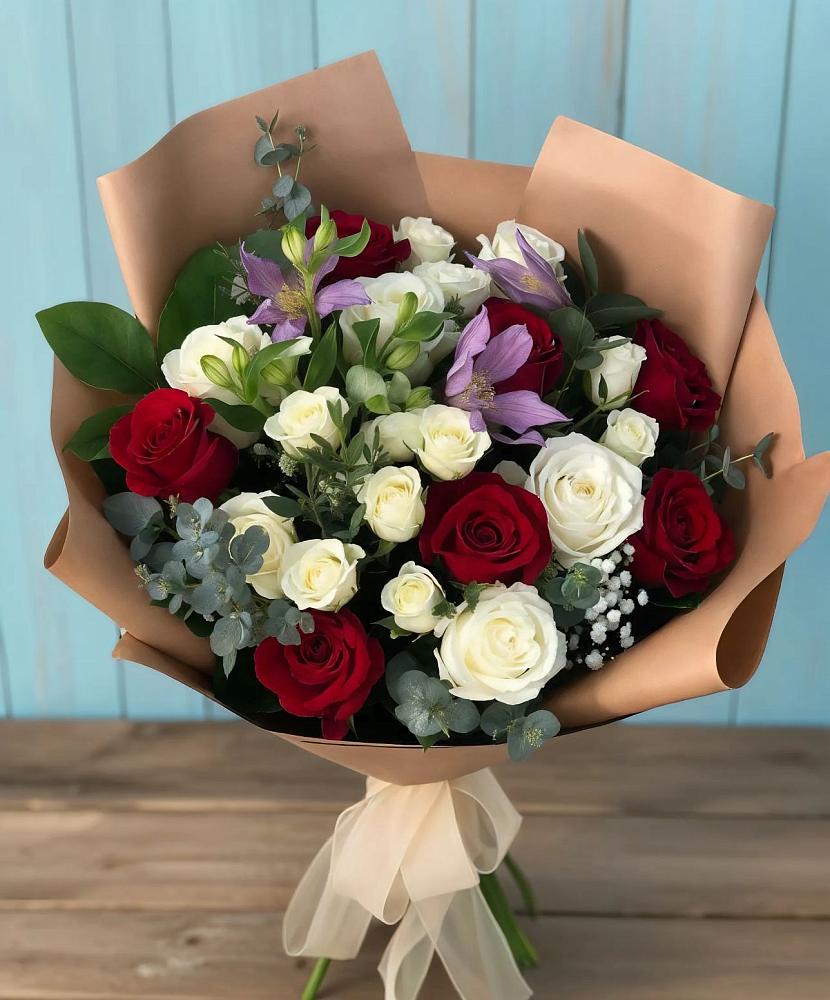 Букет цветов из: Розы и Альстромерии в Шараповой Охоте